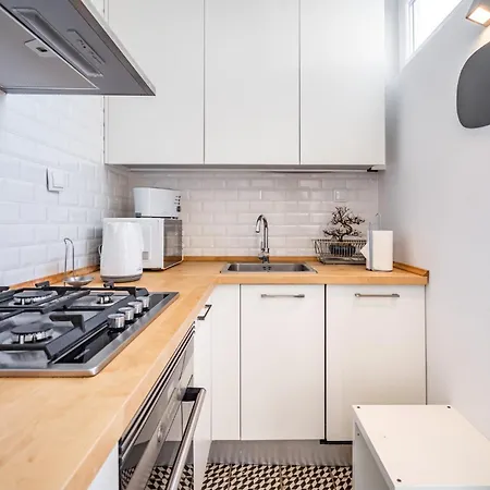 Akicity Ourique Lemon Apartment