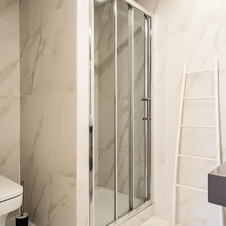 Apartment Akicity Ourique Lemon Lisbon